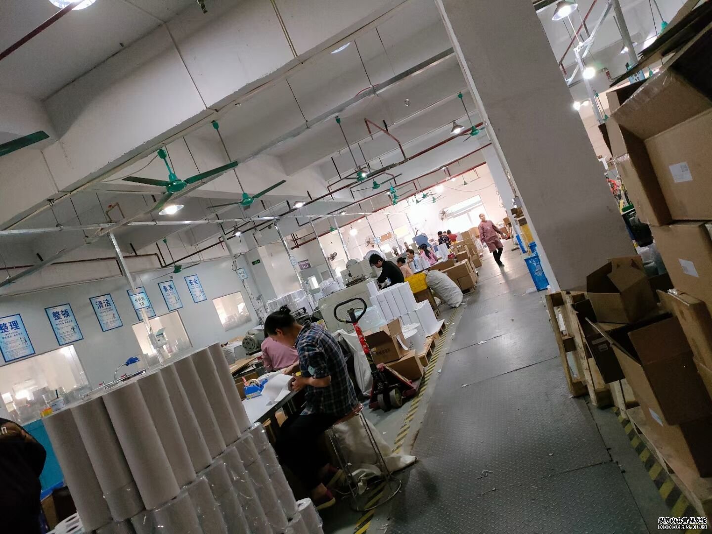 日化品标签定制-润滑油不干胶标签印刷