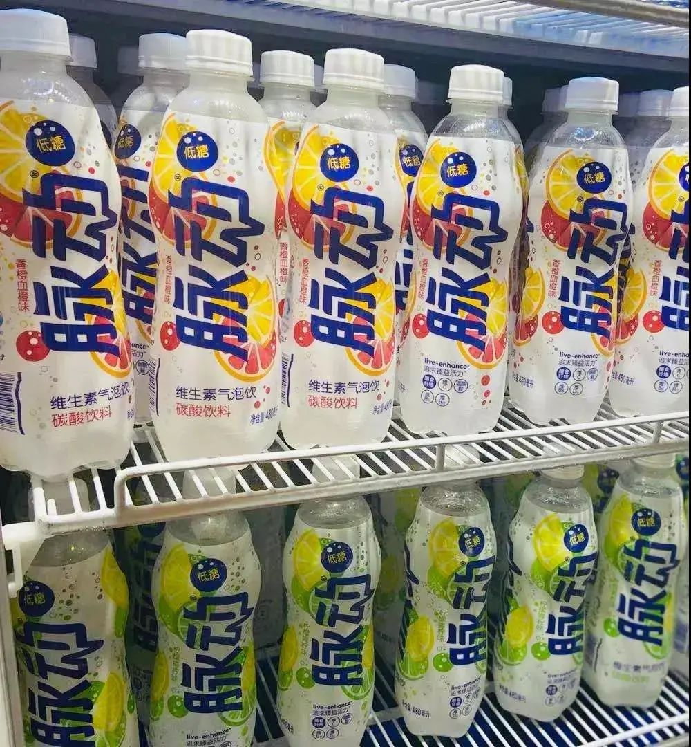 饮料市场持续上演“疯狂”气泡让我们看看标签多有哪些？