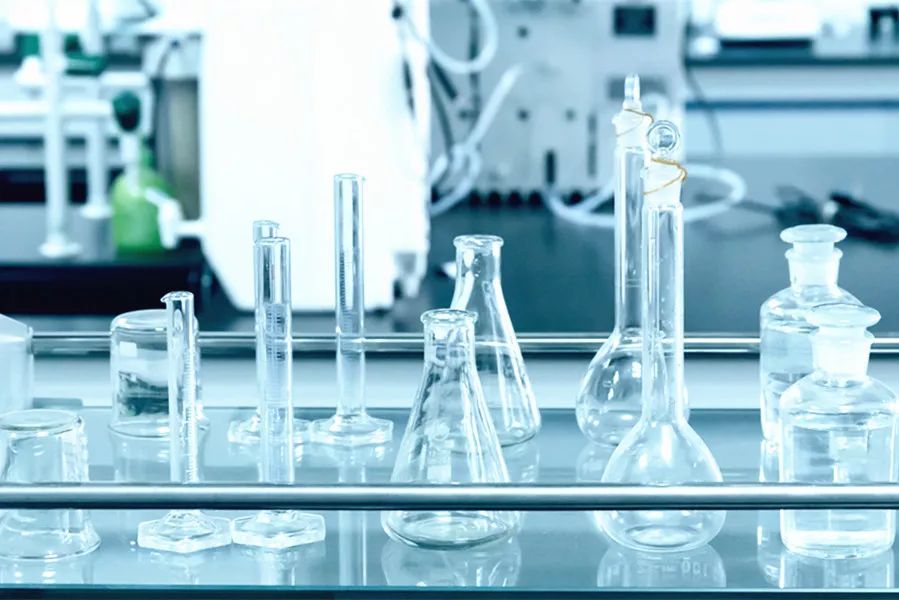 标签应用无处不在,化学实验室不干胶标签的运用