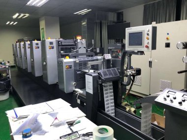 不干胶标签印刷车间静电过大对生产造成的影响-怎么消除静电