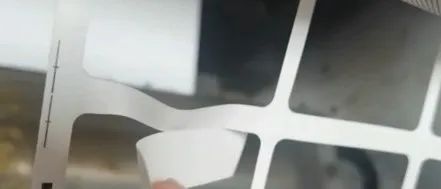 盛夏挑战:温湿度波动下的不干胶标签问题与解决之道